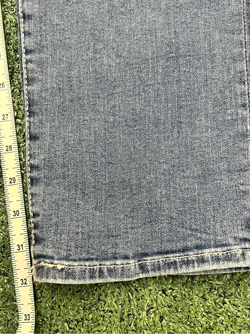 True Religion Rocco Relaxed Skinny Jeans Light Blue Men’s Size 38 X 32